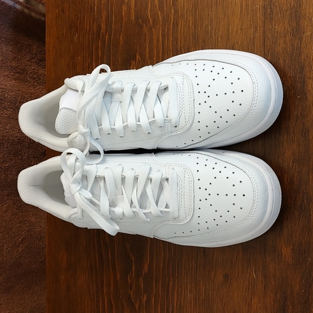 Nike White Lace-Up Sneakers Women's Size 10.5, Like New!!! Worn Once.